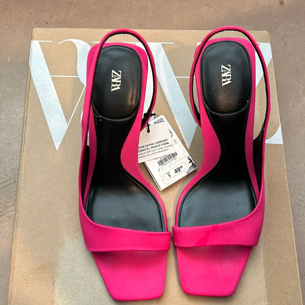 ZARA fuschia color shoes